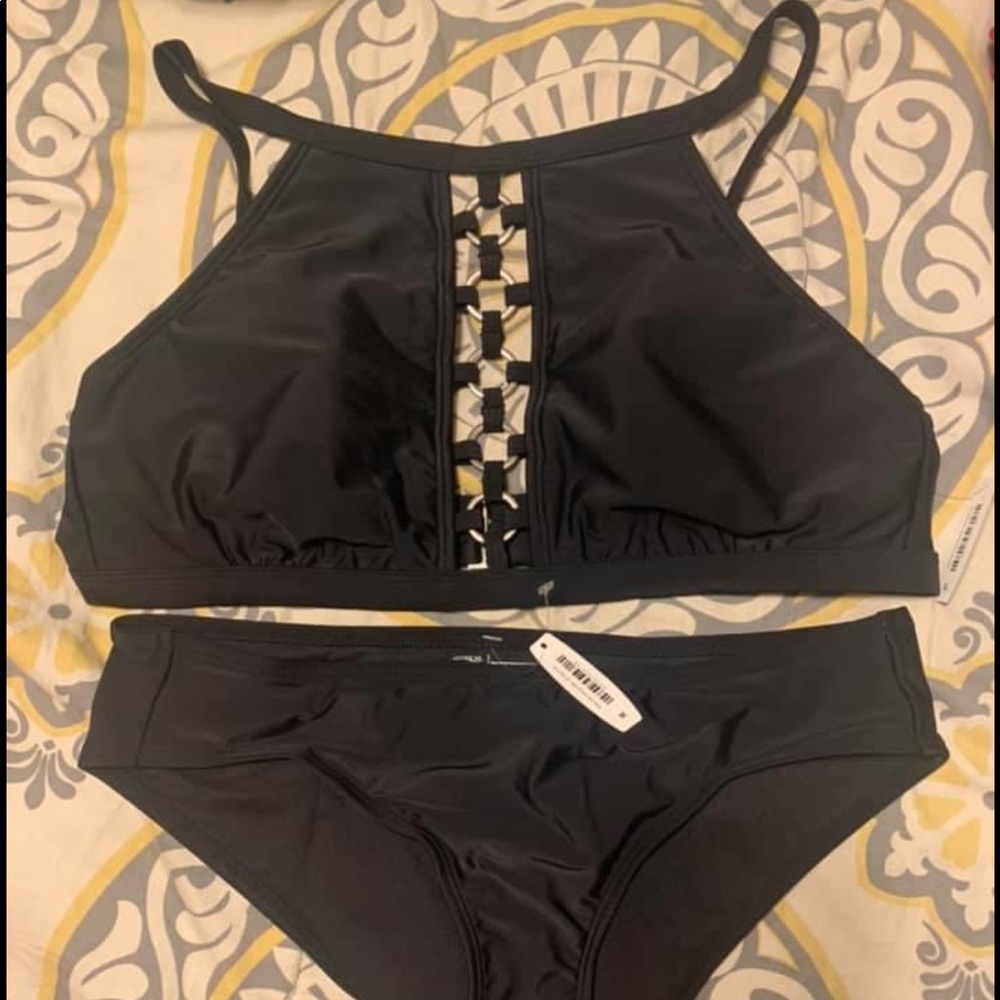 Women’s bathing suit